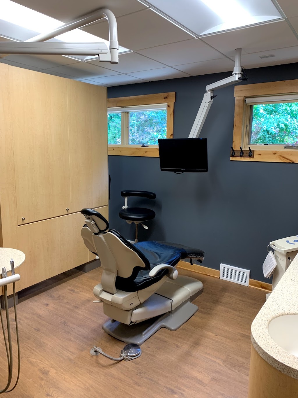 Navarre Dental | 2455 Shadywood Rd, Excelsior, MN 55331, USA | Phone: (952) 471-9205