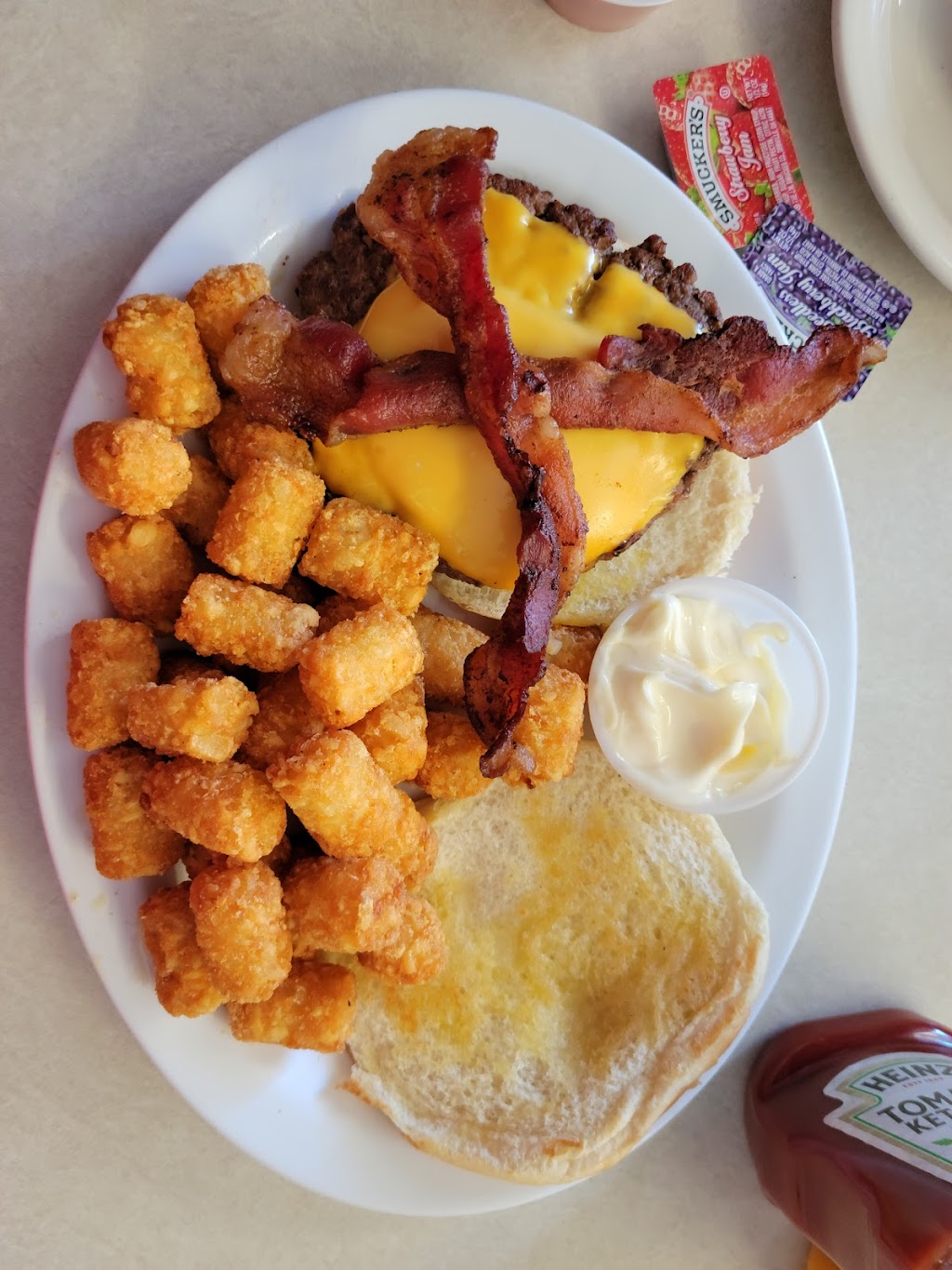 Cattlemen’s Cafe | 1901 E Chicago St, Caldwell, ID 83605, USA | Phone: (208) 453-9500