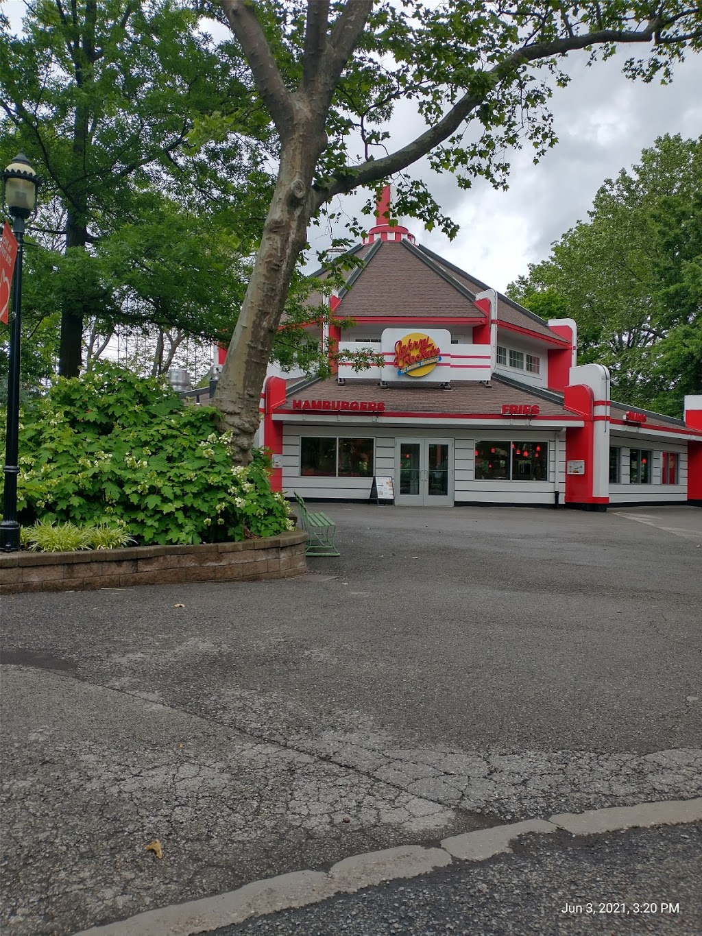 Johnny Rockets | 4800 Kennywood Blvd, West Mifflin, PA 15122, USA | Phone: (412) 461-0500