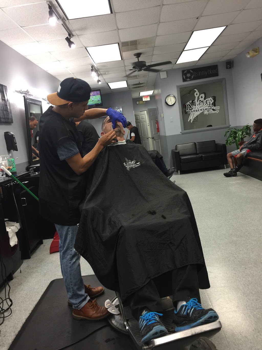 K.I.N.G Barbershop by Henry, LLC | 5009 Village Park Dr, Knightdale, NC 27545, USA | Phone: (919) 266-3066