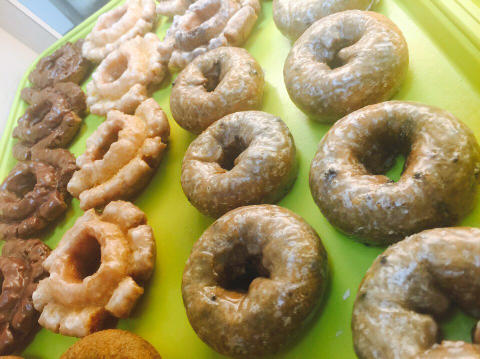 Rock Island Donut Shop | 2336 Rock Island Rd, Irving, TX 75060, USA | Phone: (972) 600-8490