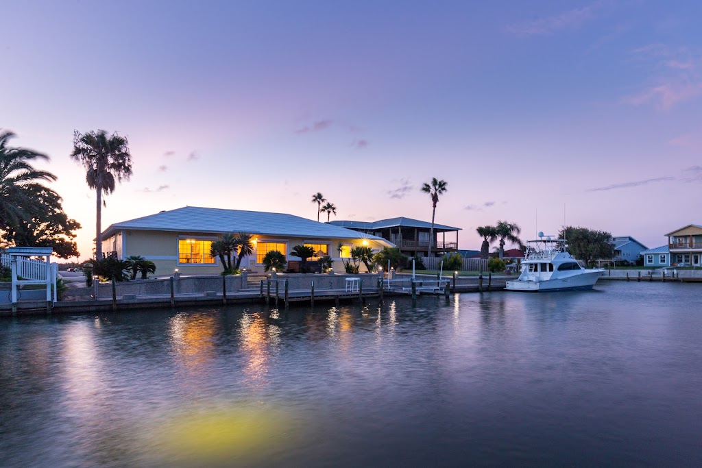 Coldwell Banker The Ron Brown Company Rockport | 404 Broadway St, Rockport, TX 78382, USA | Phone: (361) 729-4044