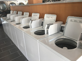 MegaWash Laundromat | 6002 Fair Oaks Blvd, Carmichael, CA 95608, USA | Phone: (916) 234-6412