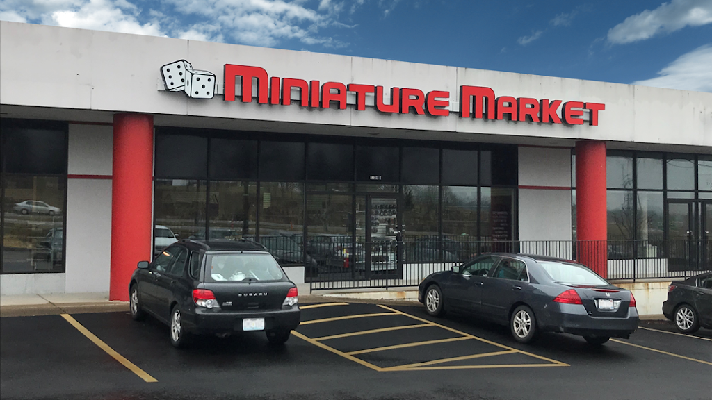 Miniature Market - Manchester | 13380 Manchester Rd, Des Peres, MO 63131, USA | Phone: (314) 833-3792