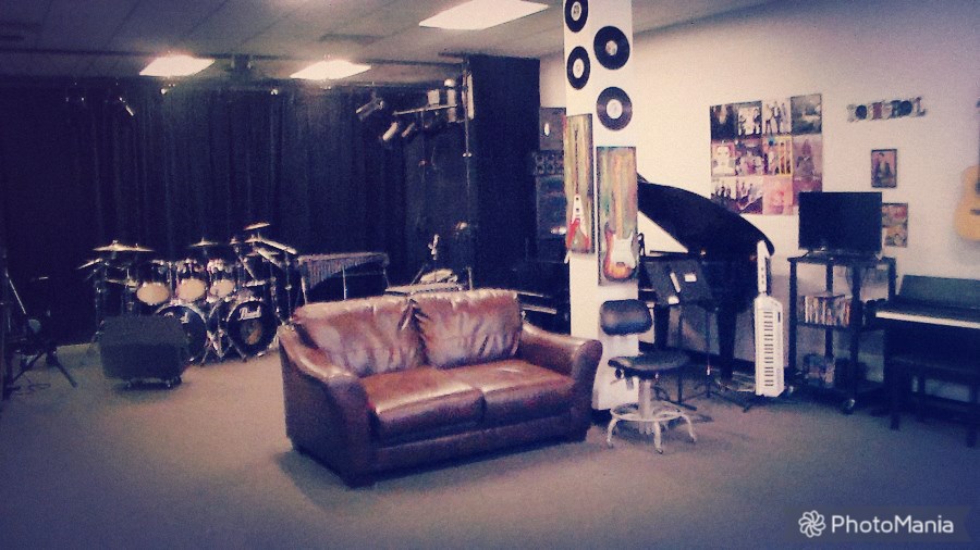 East Valley Rocks and Drum Lessons Arizona | 1955 W Guadalupe Rd UNIT 103, Mesa, AZ 85202, USA | Phone: (480) 463-3235