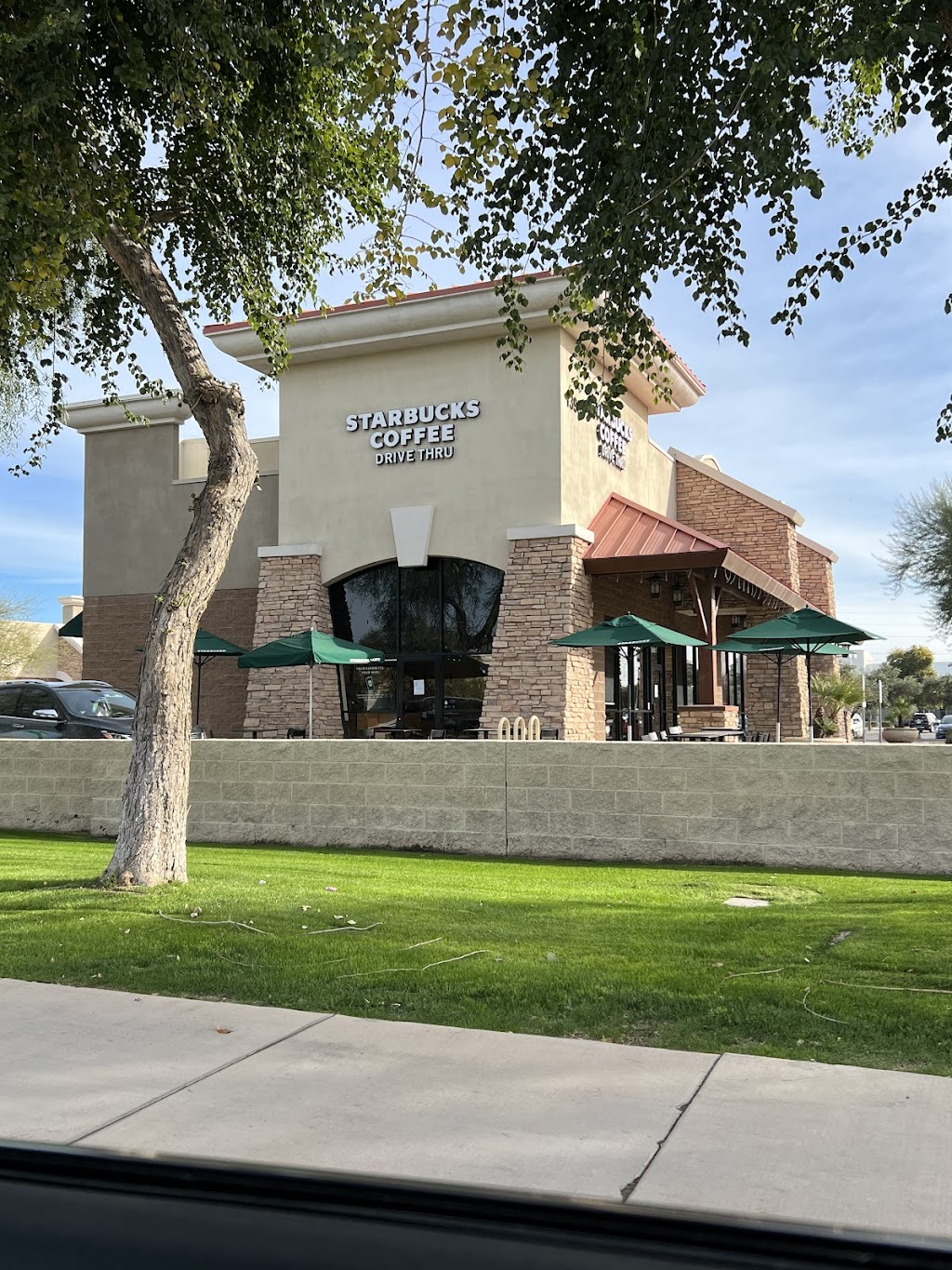 Starbucks | 1395 S Arizona Ave, Chandler, AZ 85286, USA | Phone: (480) 857-2410