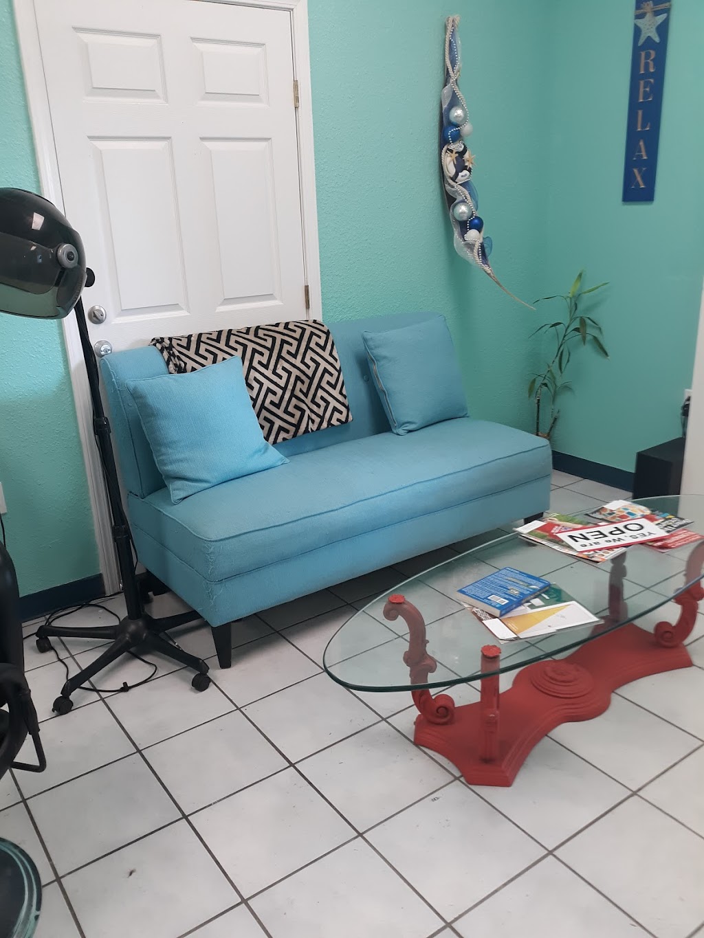 Jordan’s Hair Studio | 300 Cut-Off Rd, Port Aransas, TX 78373, USA | Phone: (361) 332-2342