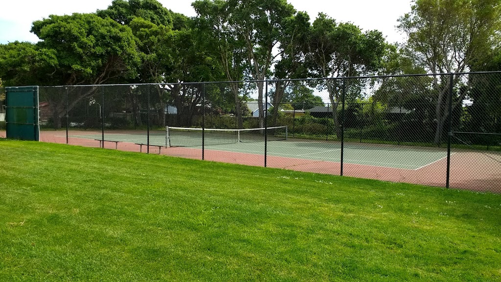 Twin Lakes County Park | 520 7th Ave, Santa Cruz, CA 95062, USA | Phone: (831) 454-7901