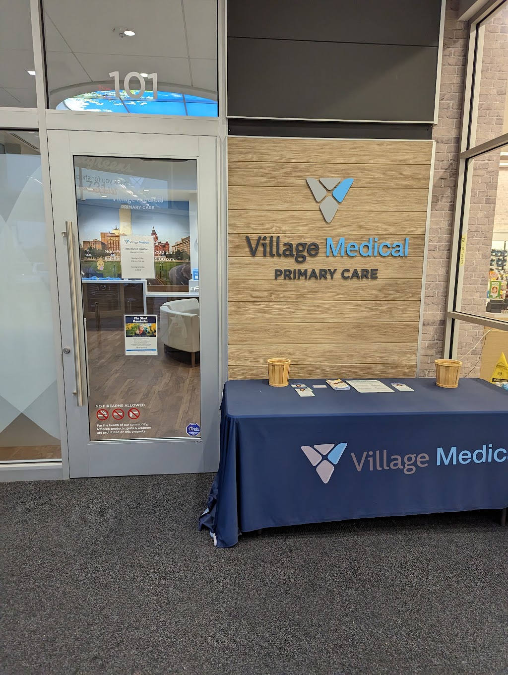 Village Medical at Walgreens | 731 W Belt Line Rd Ste 101, DeSoto, TX 75115, USA | Phone: (972) 525-9900