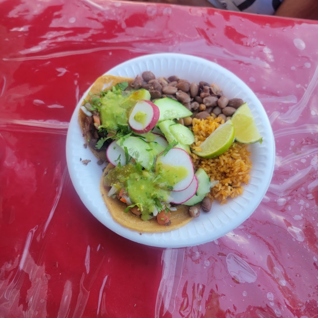 Tacos ochoas 8As | 2150 E Highland Ave, San Bernardino, CA 92404, USA | Phone: (818) 232-6053