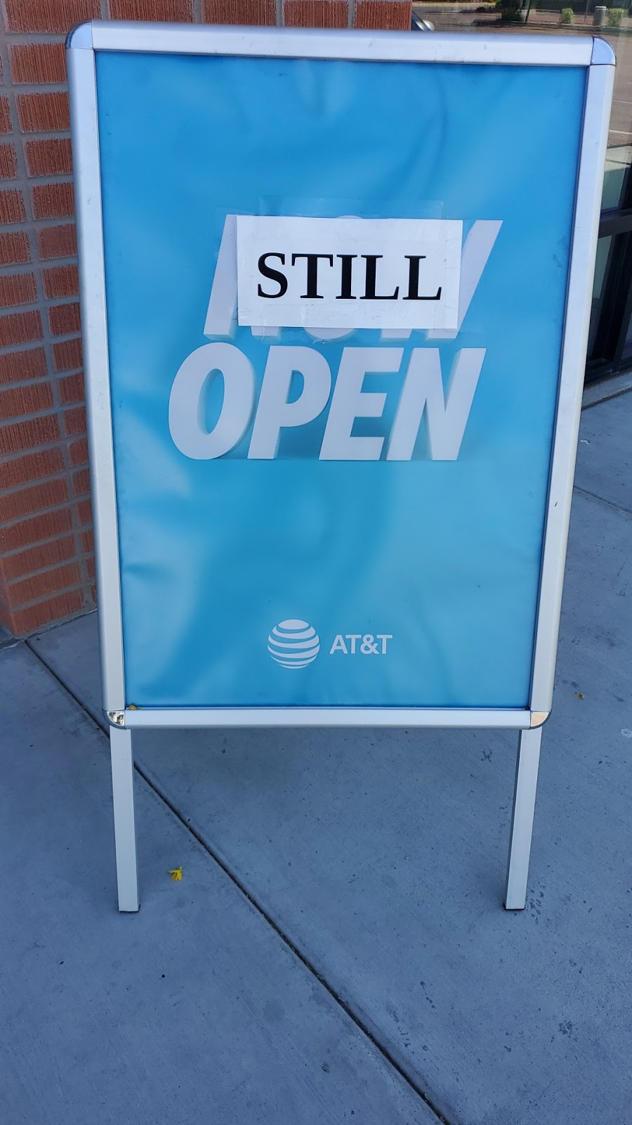 AT&T Store | 5849 W Northern Ave Suite 140, Glendale, AZ 85301 | Phone: (623) 248-9217