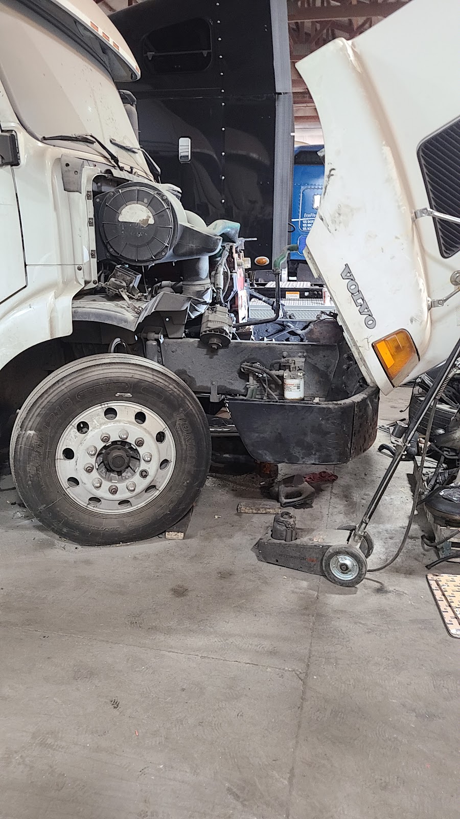 Joliet Diesel Truck Repair | 290 Alessio Dr, Joliet, IL 60433, USA | Phone: (815) 409-7581