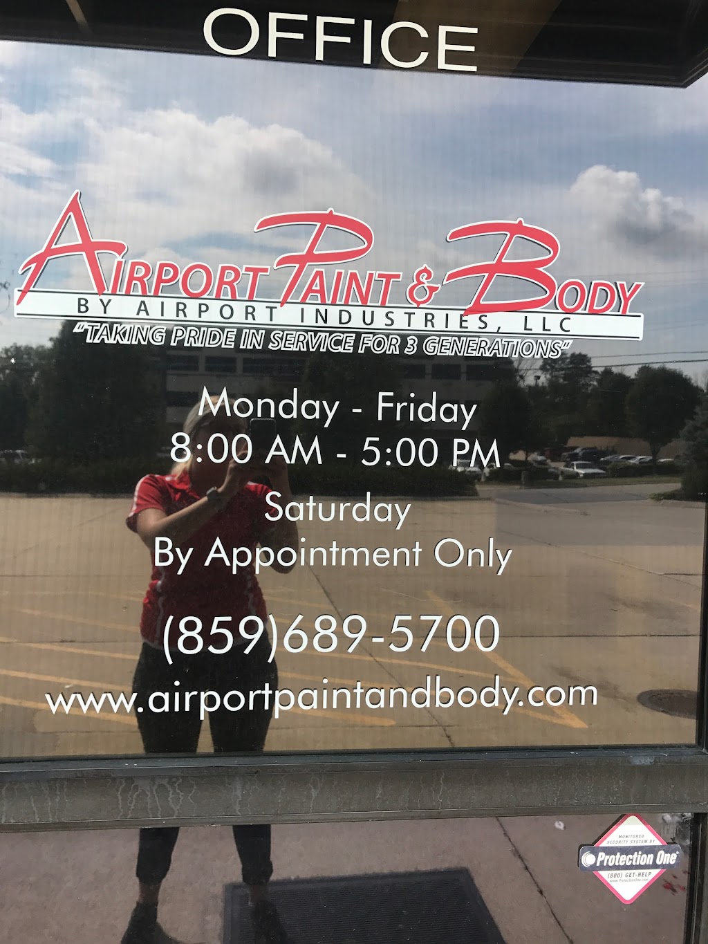 Airport Paint & Body | 2925 Hebron Park Dr, Hebron, KY 41048, USA | Phone: (859) 689-5700