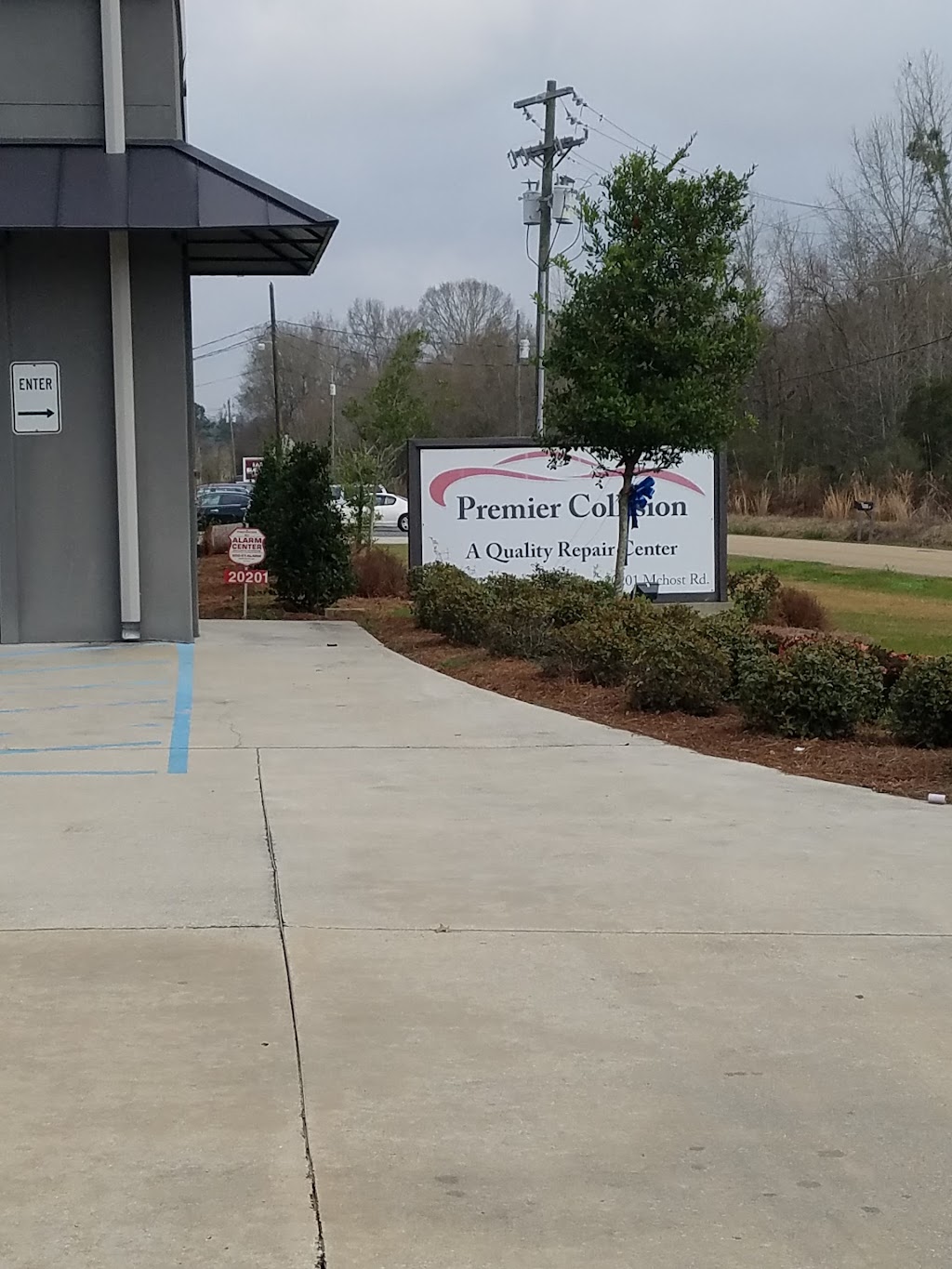 Premier Collision, LLC | 20201 MacHost Rd, Zachary, LA 70791, USA | Phone: (225) 570-2060