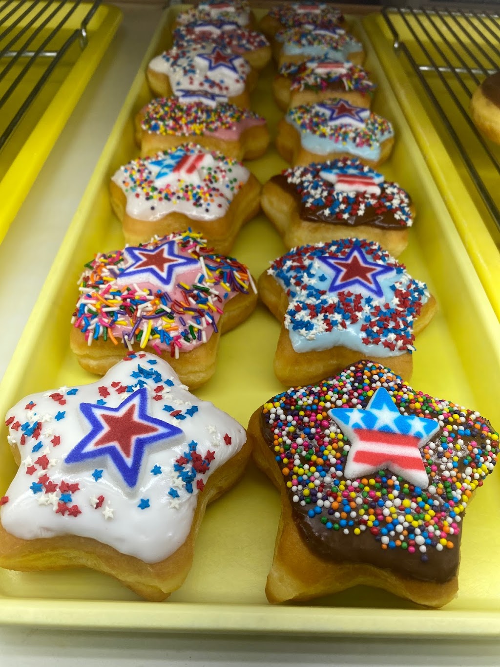 Good Morning Donuts | 2647 Ira E Woods Ave, Grapevine, TX 76051, USA | Phone: (817) 488-2601