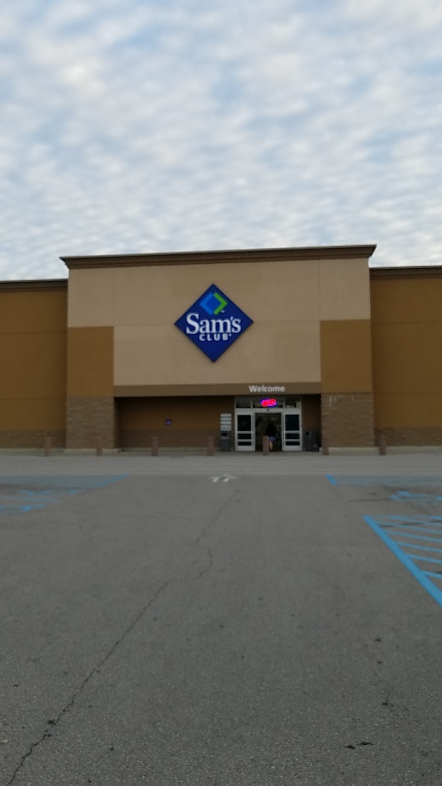 Sams Club | 5805 Rockville Rd, Indianapolis, IN 46224, USA | Phone: (317) 248-3577