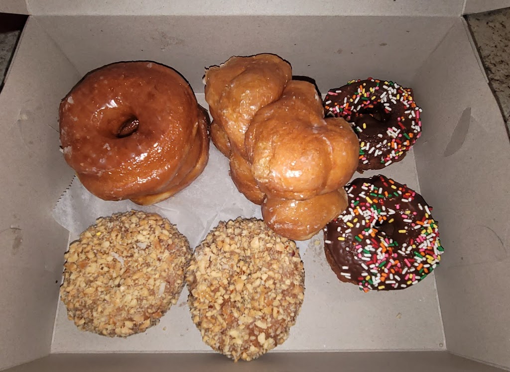 Tasty Boy Donuts | 28345 Telegraph Rd, Flat Rock, MI 48134, USA | Phone: (734) 782-2184