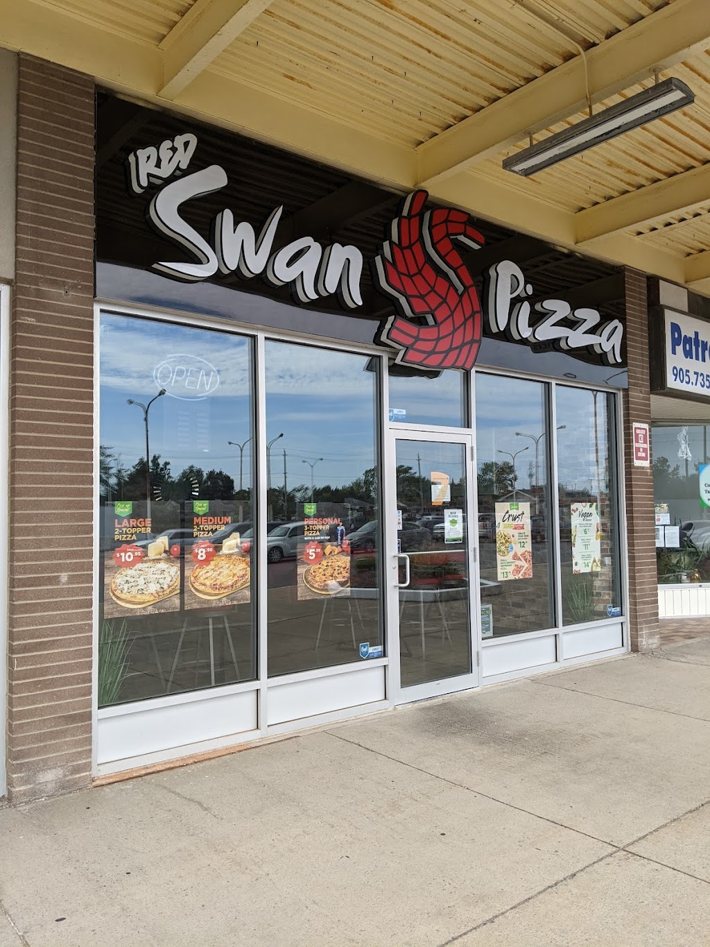 Red Swan Pizza | 200 Fitch St #19, Welland, ON L3C 4V9, Canada | Phone: (905) 735-9898
