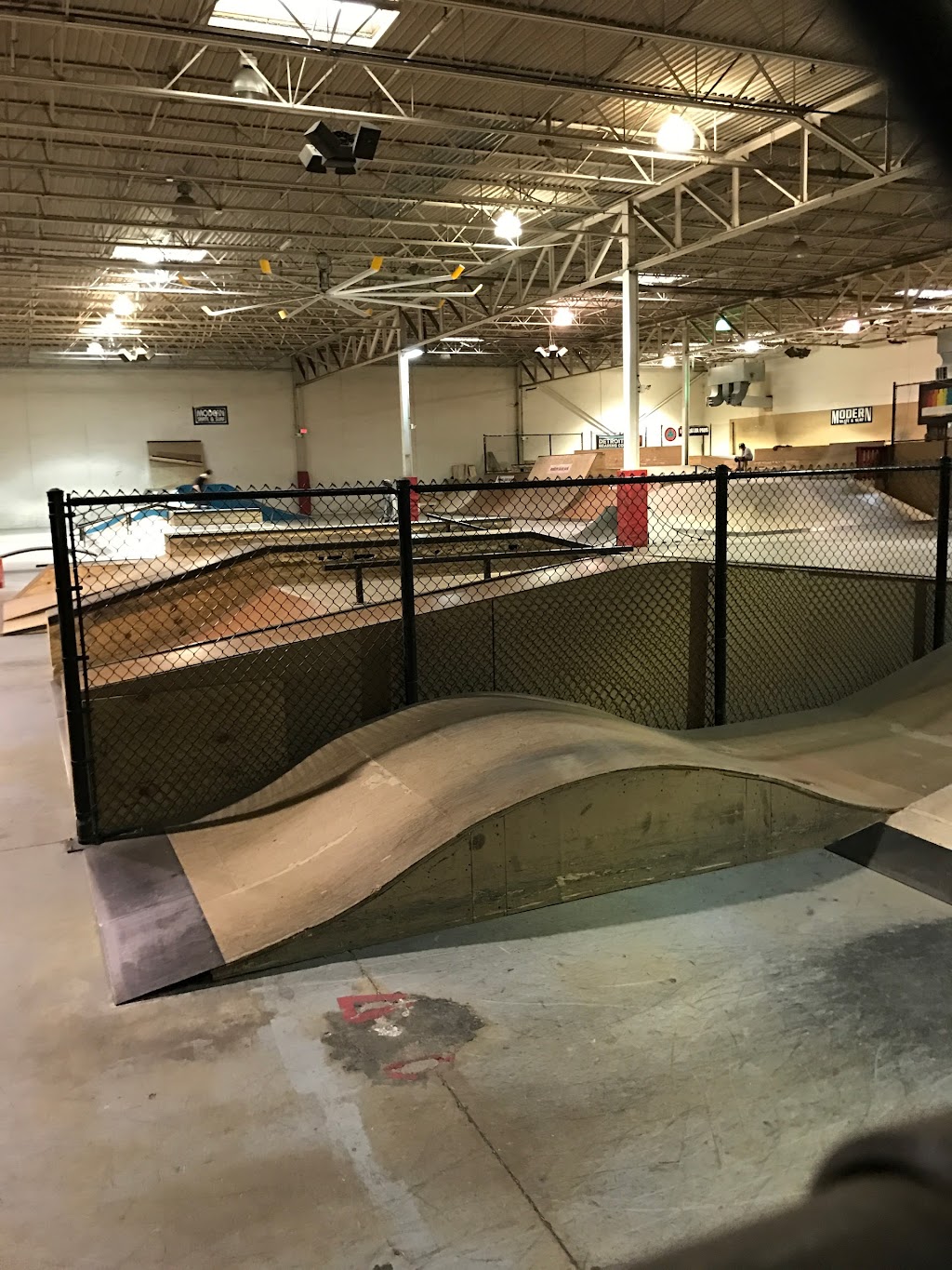 Modern Skate & Surf | 1500 N Stephenson Hwy, Royal Oak, MI 48067, USA | Phone: (248) 546-7275