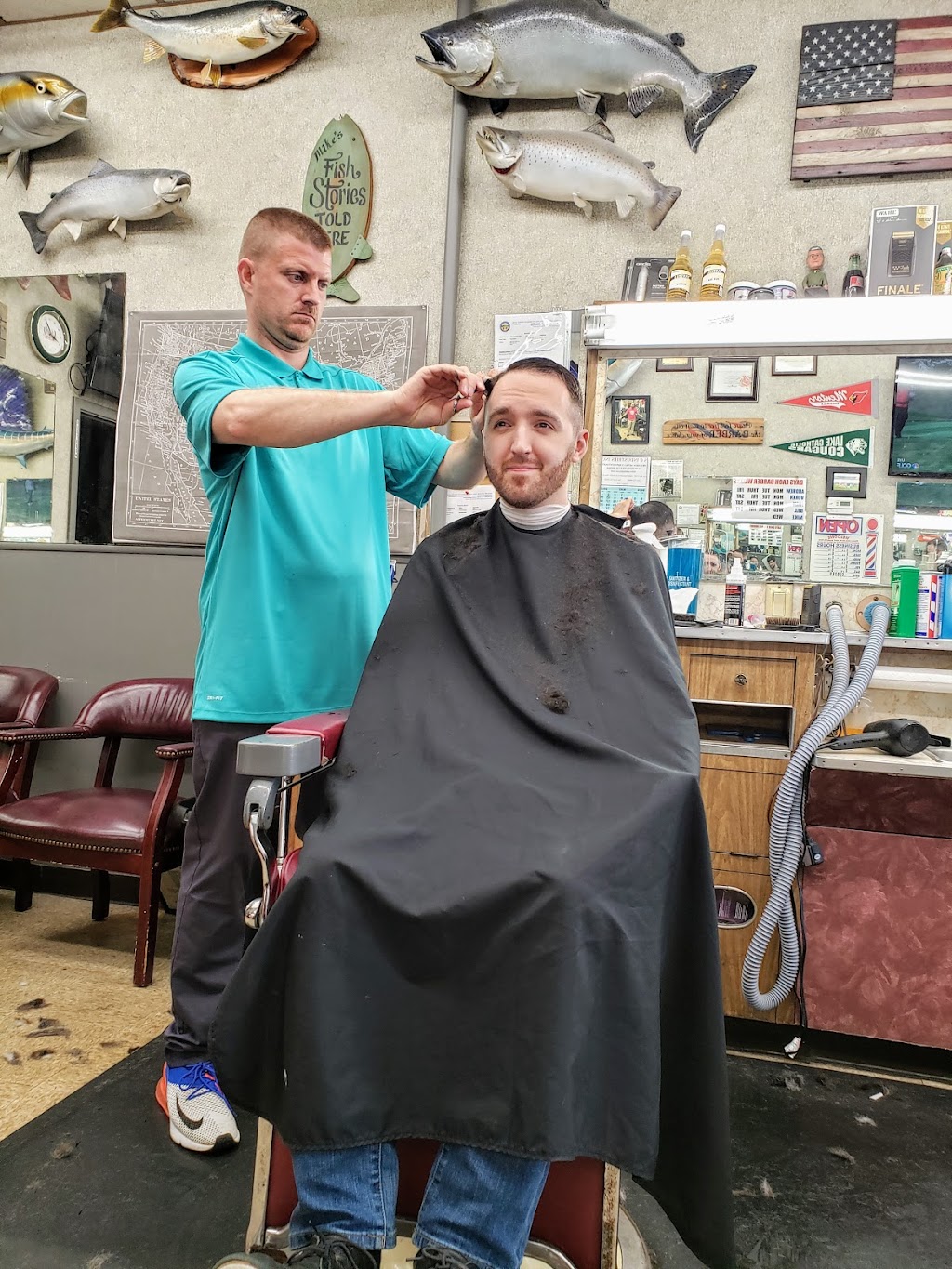 Mikes Barber Shop | 8506 Mentor Ave, Mentor, OH 44060, USA | Phone: (440) 255-6996