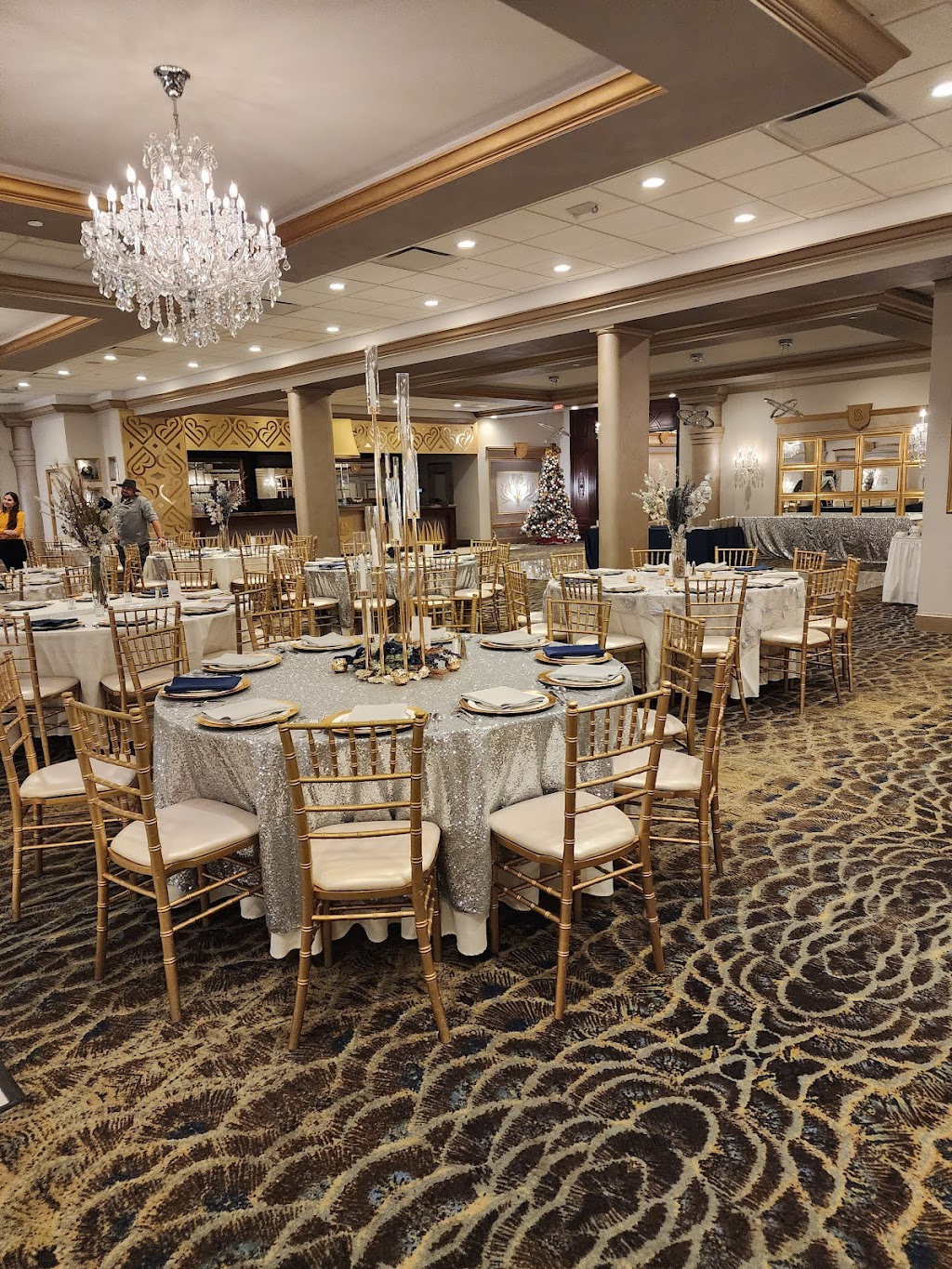 The Bentley Banquet & Conference Center | 646 Biddle Ave, Wyandotte, MI 48192, USA | Phone: (734) 285-4044