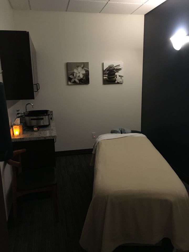 Hand and Stone Massage and Facial Spa | 2549 E Imperial Hwy, Brea, CA 92821, USA | Phone: (714) 202-9281
