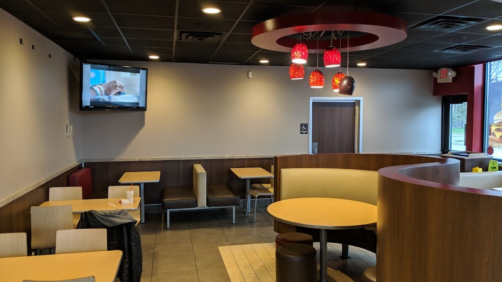 Burger King | 100 W 98th St, Bloomington, MN 55420 | Phone: (952) 888-0616