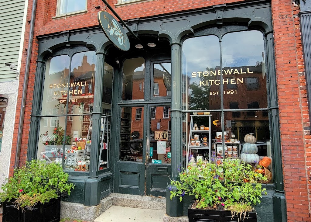 Stonewall Kitchen | 35 State St, Newburyport, MA 01950, USA | Phone: (978) 255-4474