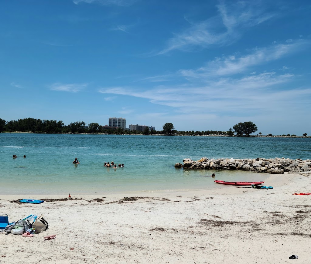 Gulfview Hotel - On the Beach | 625 S Gulfview Blvd, Clearwater Beach, FL 33767, USA | Phone: (727) 446-3400