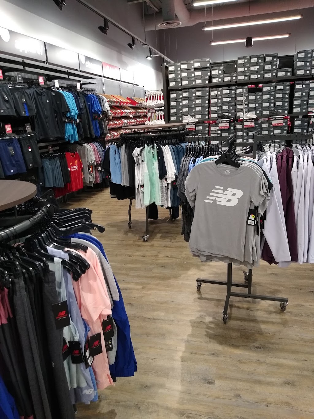new balance outlet woodburn