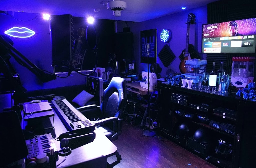 Blu Side Studios | 456 Ali Way, Fallbrook, CA 92028, USA | Phone: (760) 498-5606