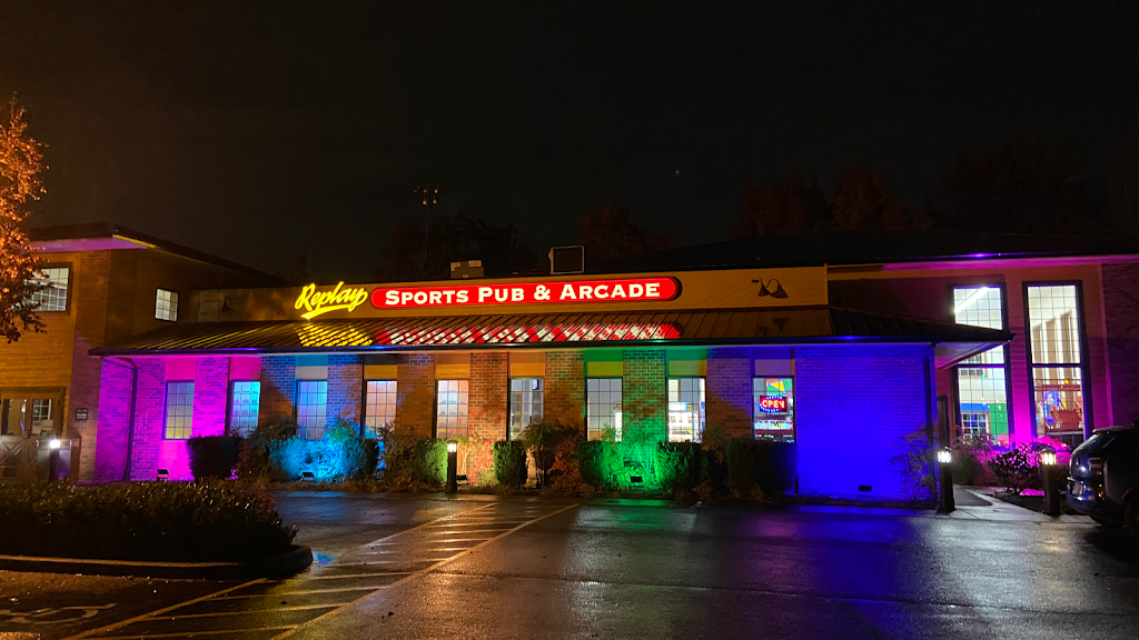 Replay Sports Pub and Arcade | 15700 NW Blueridge Dr, Beaverton, OR 97006, USA | Phone: (503) 567-2626