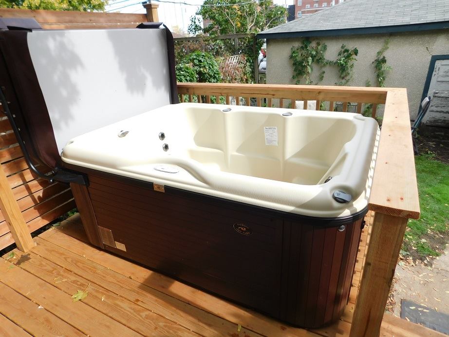 Minnesota Hot Tubs | 16412 Kenrick Ave, Lakeville, MN 55044, USA | Phone: (952) 435-4096