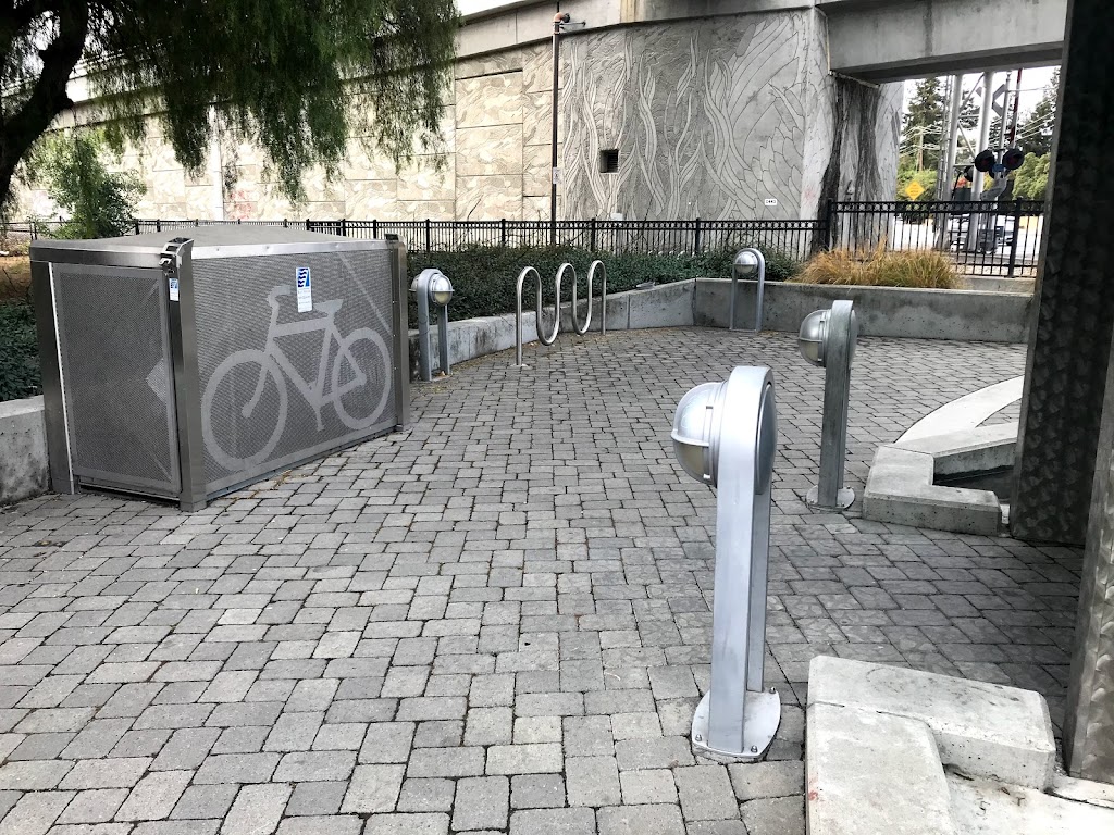 BikeLink : Hamilton LRT Station (wall) | Hamilton/Creekside Southeast Corner, Campbell, CA 95008, USA | Phone: (888) 540-0601