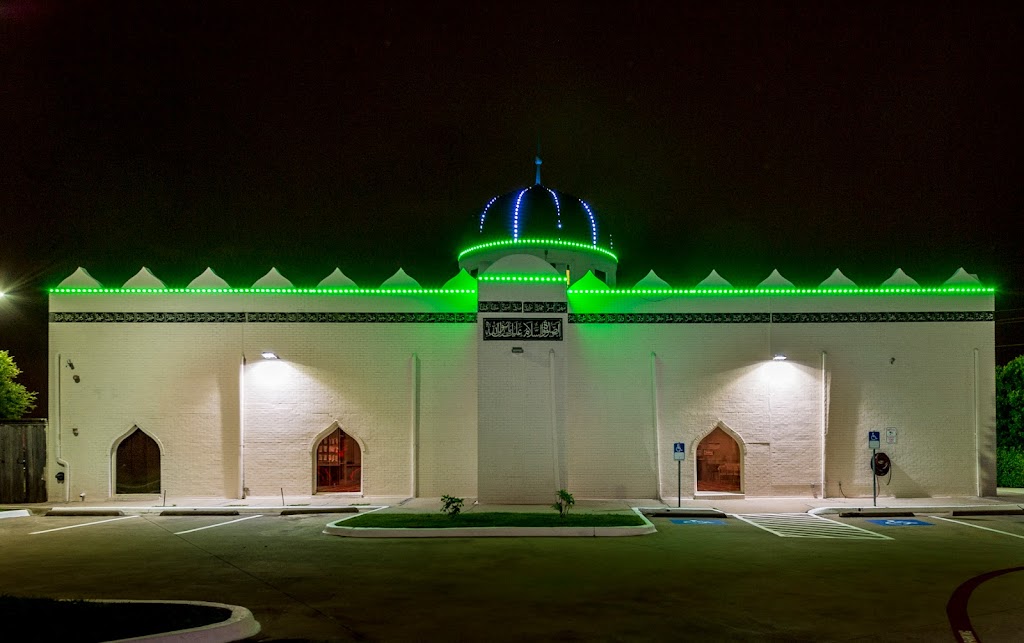 Madinah Masjid of Carrollton | 2180 Old Denton Rd, Carrollton, TX 75006, USA | Phone: (972) 466-1211