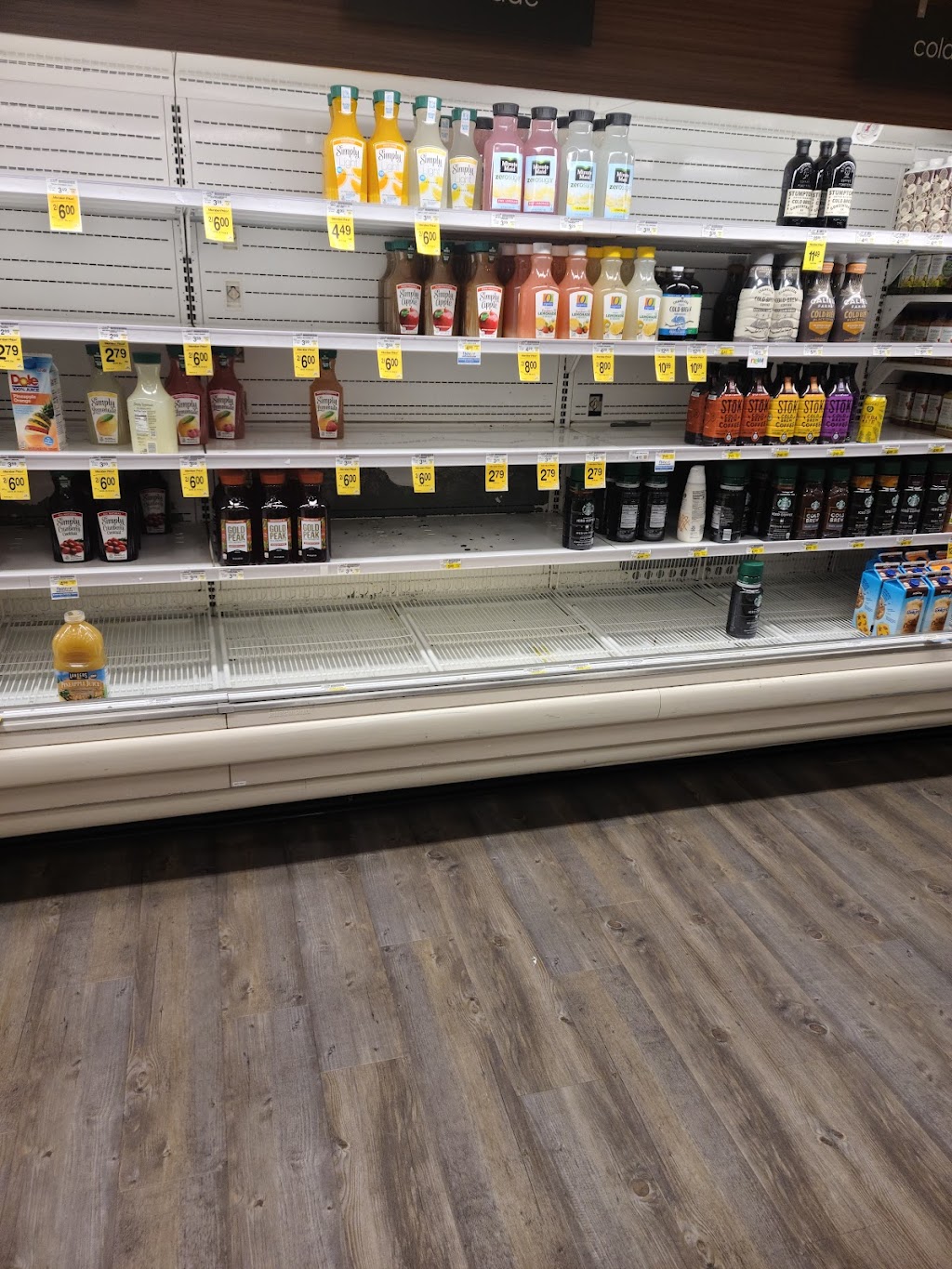 Carrs, 5600 DeBarr Rd, Anchorage, AK 99504