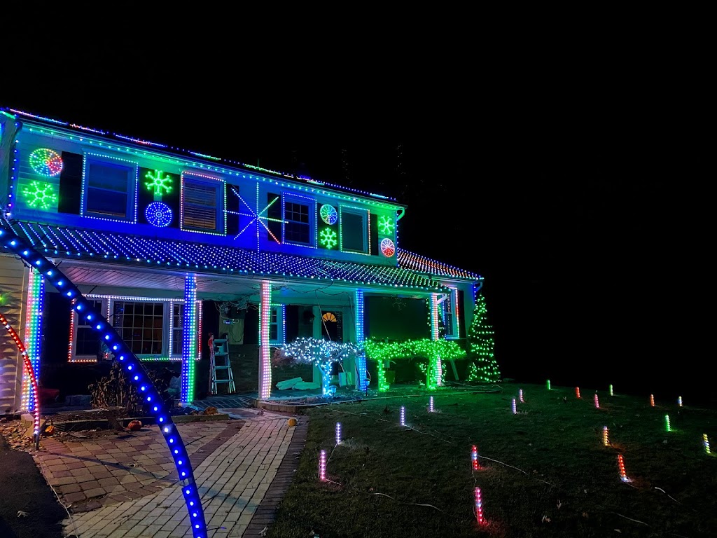 Fleetwood Lights - A Christmas Lights House Display | 32 Fleetwood Dr, Rockaway, NJ 07866, USA | Phone: (973) 664-7475