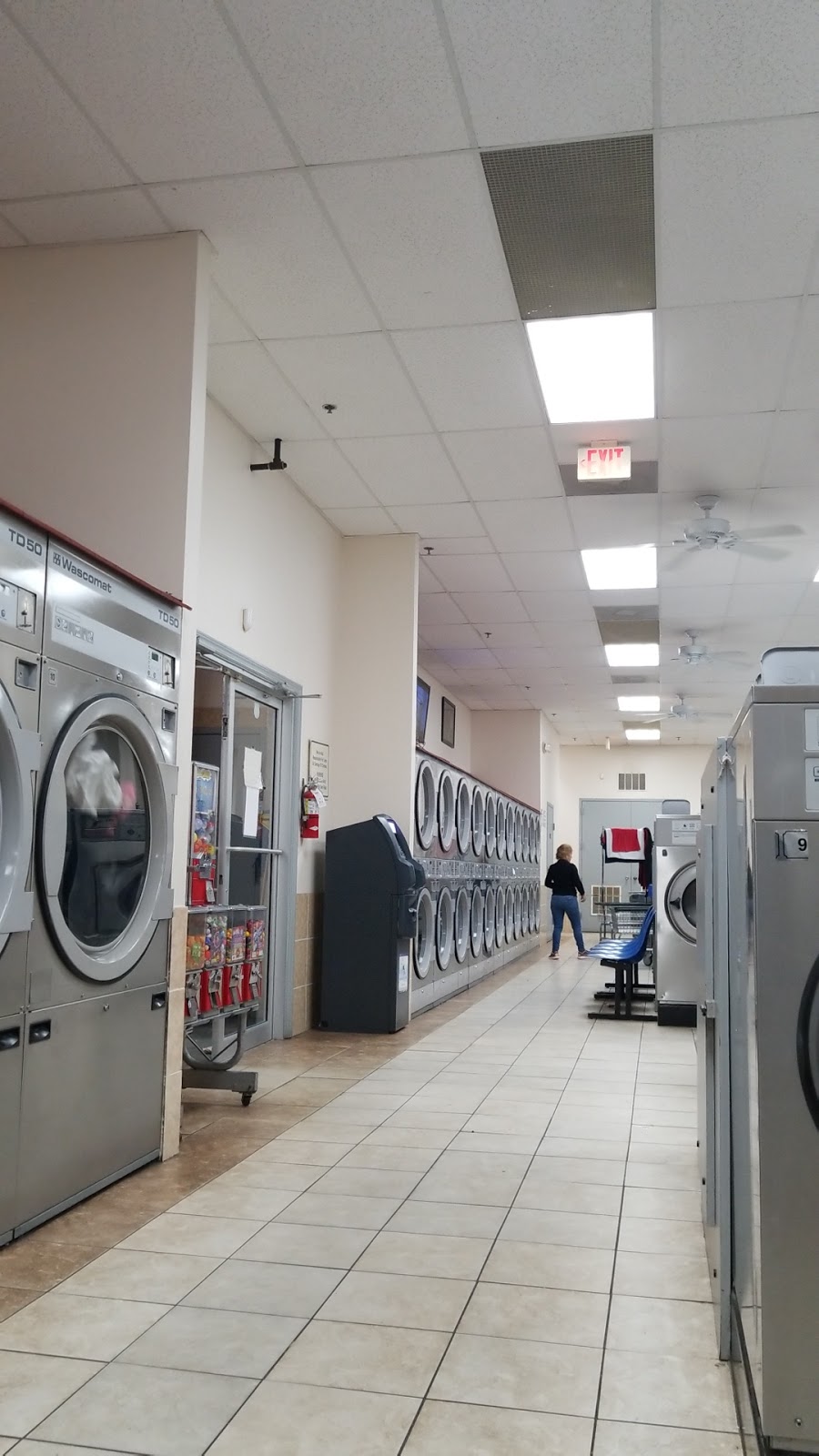 Laurel Laundromat | 125 Bowie Rd, Laurel, MD 20707, USA | Phone: (301) 633-1560