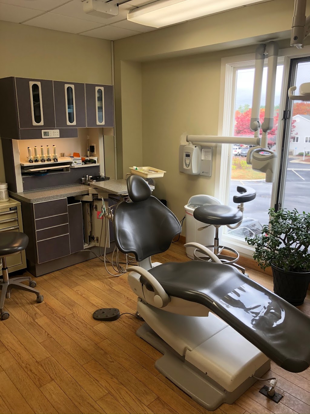 Pearl Dental Associates NH | 76 Northeastern Blvd #35a, Nashua, NH 03062, USA | Phone: (603) 883-6010