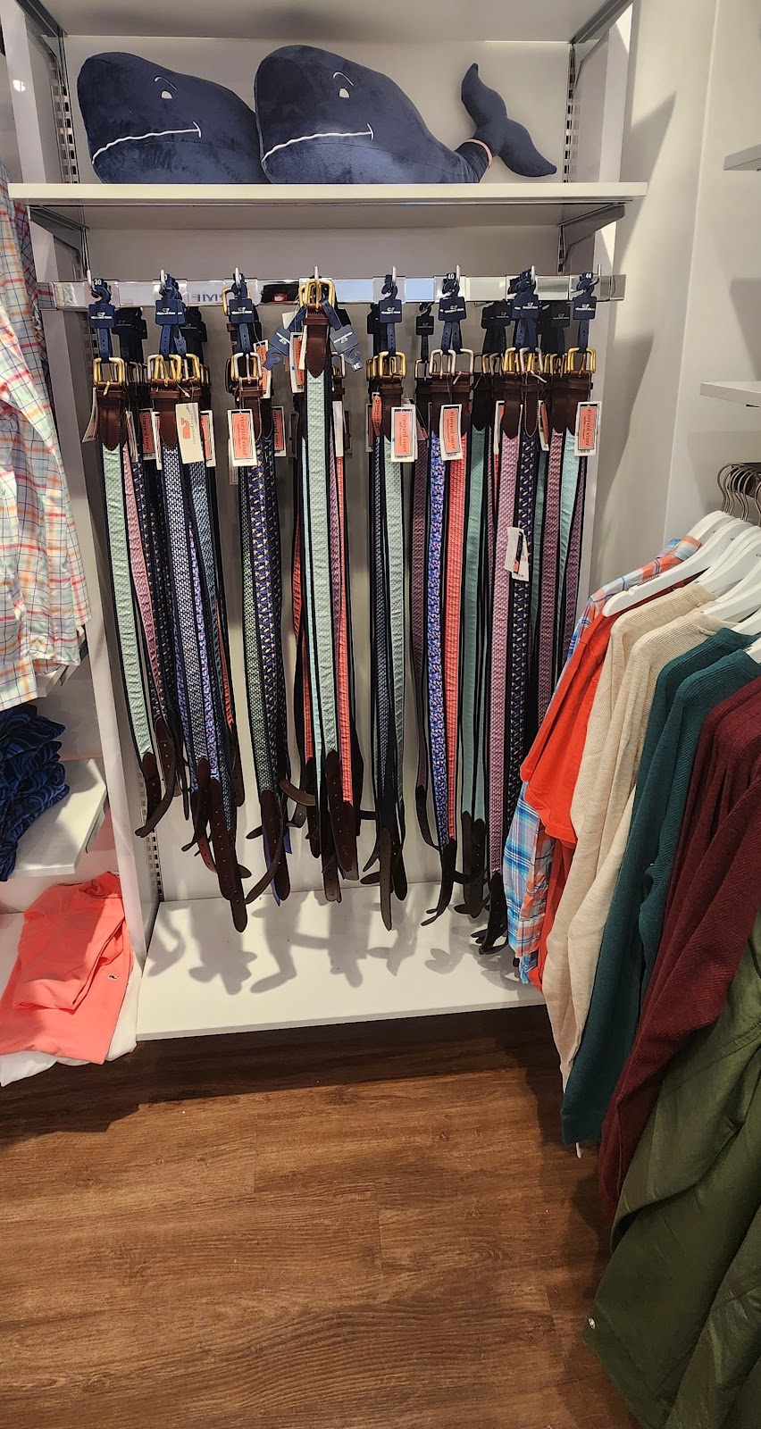 vineyard vines Outlet | 1 Premium Outlet Blvd, Tinton Falls, NJ 07753, USA | Phone: (848) 900-5520