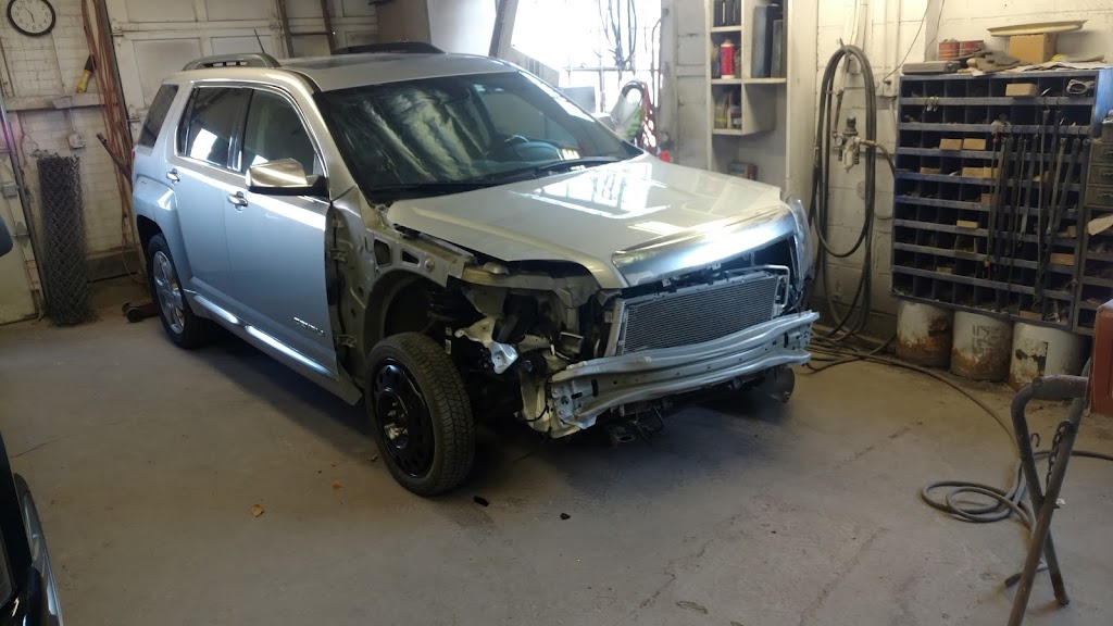 Ridge Road Auto Body | 5242 Ridge Rd, Cleveland, OH 44129, USA | Phone: (216) 661-0413