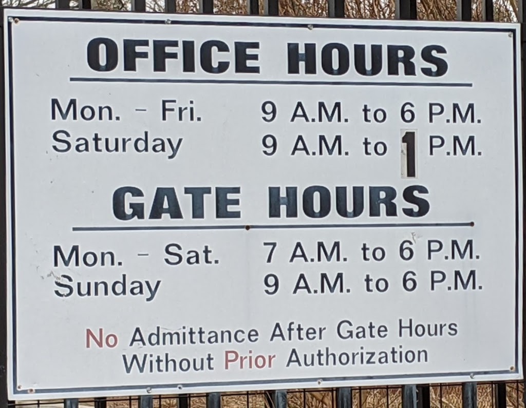 Blue & Gray Self Storage | 2501 Gayton Centre Dr, Henrico, VA 23233, USA | Phone: (804) 754-3757