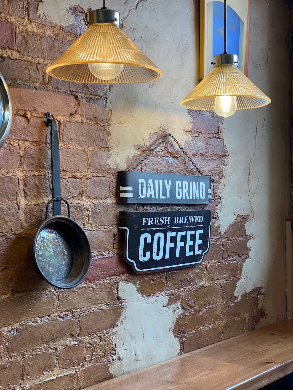 Daily Grind | 204 Lark St Suite 1, Albany, NY 12210, USA | Phone: (518) 427-0464