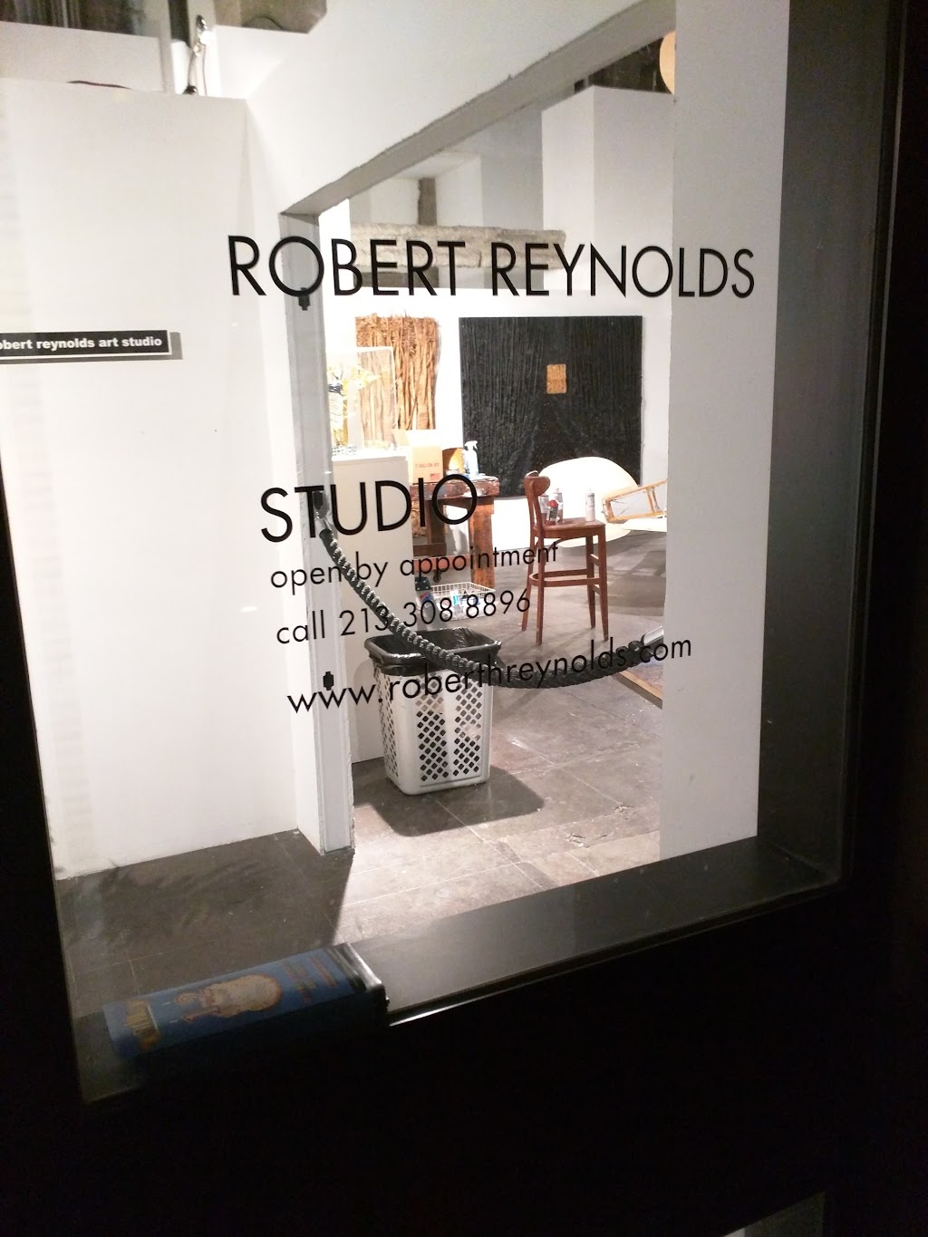 Robert Reynolds Art Studio | 408 S Spring St #100, Los Angeles, CA 90013, USA | Phone: (213) 308-8896