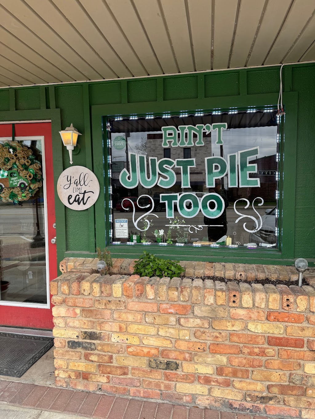 Just Pie Too | 108 W Main St, Quinlan, TX 75474, USA | Phone: (903) 356-2233