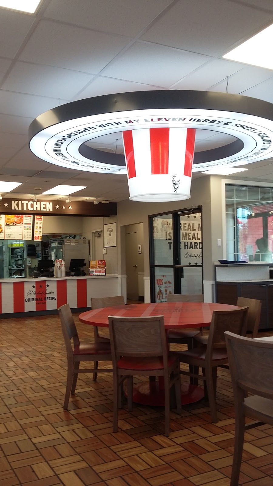 KFC | 6140-42 Oxon Hill Rd, Oxon Hill, MD 20745, USA | Phone: (301) 567-0590