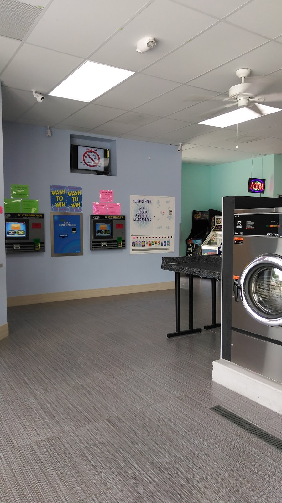 Mega Wash Super Center | 1450 Skipper Rd, Tampa, FL 33613, USA | Phone: (813) 304-2716