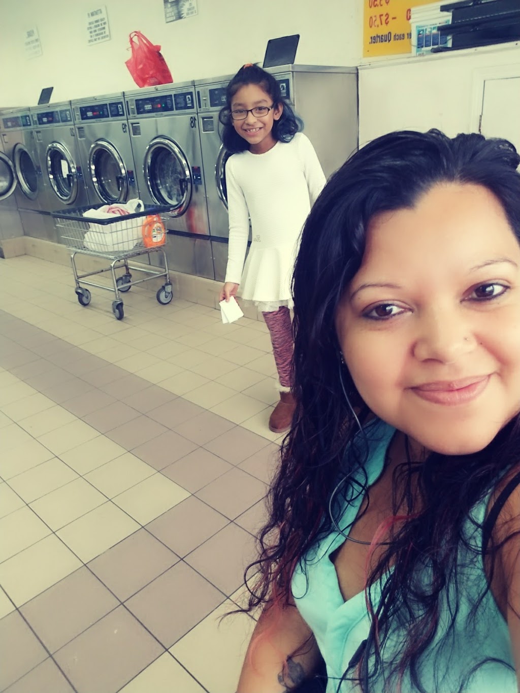 Happy Laundromat | 14475 Northern Blvd, Queens, NY 11354, USA | Phone: (718) 886-3503