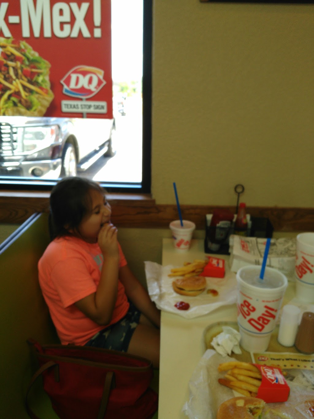 Dairy Queen | 9438 TX-16, Poteet, TX 78065, USA | Phone: (830) 742-3804