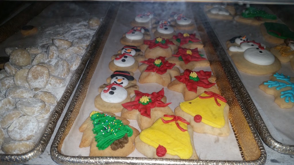 Cakery The Market On Everhart, 5880 Everhart Road, Corpus